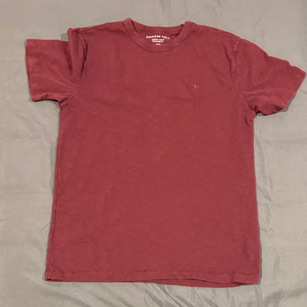 American Eagle Outfitters Men's Burgundy Tee